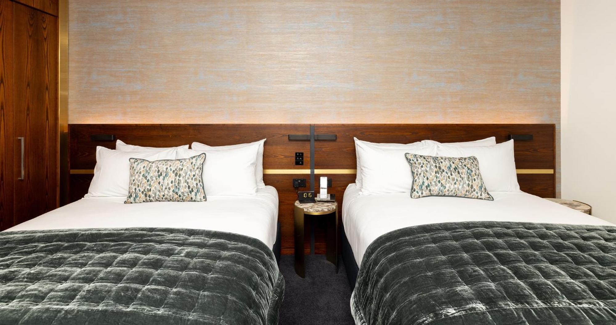 Horizon By Skycity 오클랜드 외부 사진 A room at the hotel